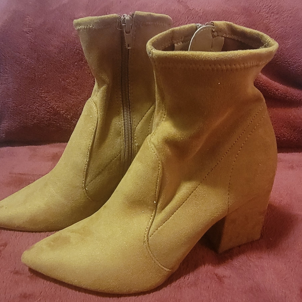 Express Tan Heeled Boots for Women Size 8
